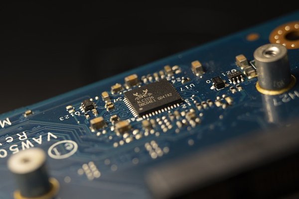 Les clés pour réussir votre projet de fabrication de carte électronique