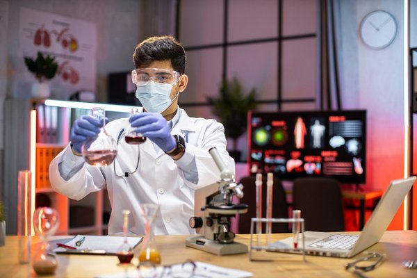 Les meilleurs panneaux solaires plug and play en 2024