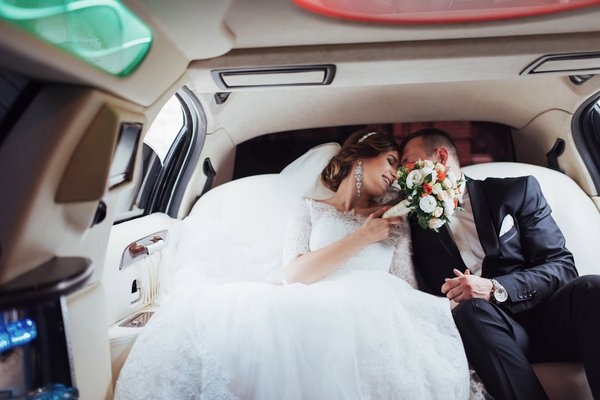Trouvez la voiture balai parfaite pour célébrer votre mariage